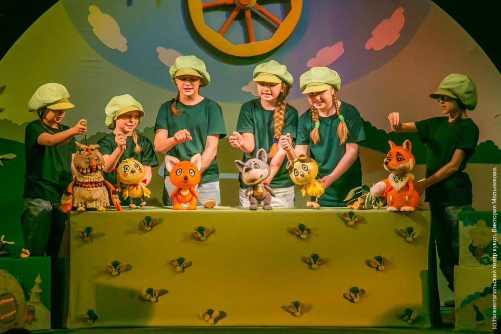 Первый выпускной спектакль показала детская актёрская мастерская театра кукол 