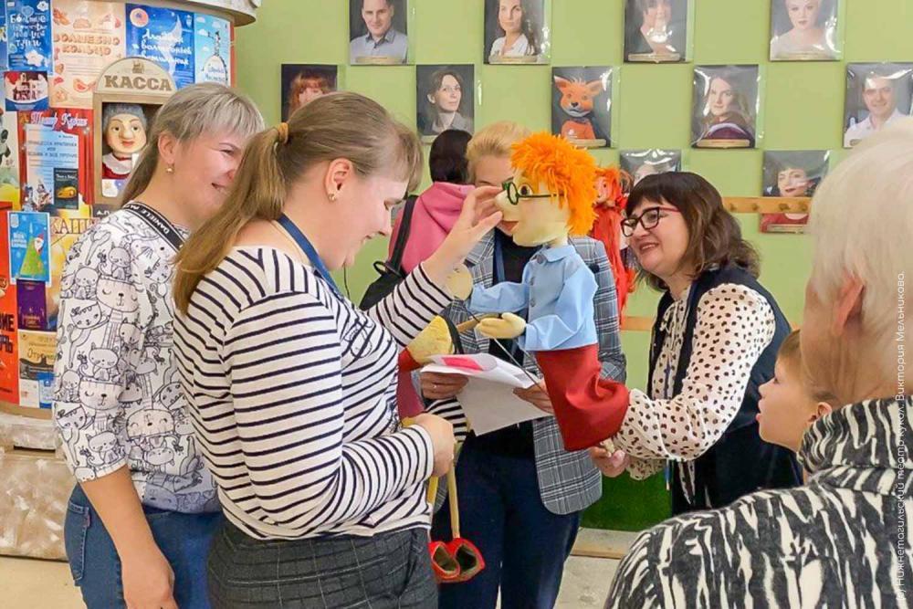 Кукольники снова помогут зрителям с нарушением зрения увидеть сказки 