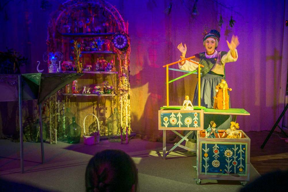 «Аленький цветочек» театра кукол стал лучшим спектаклем для детей 